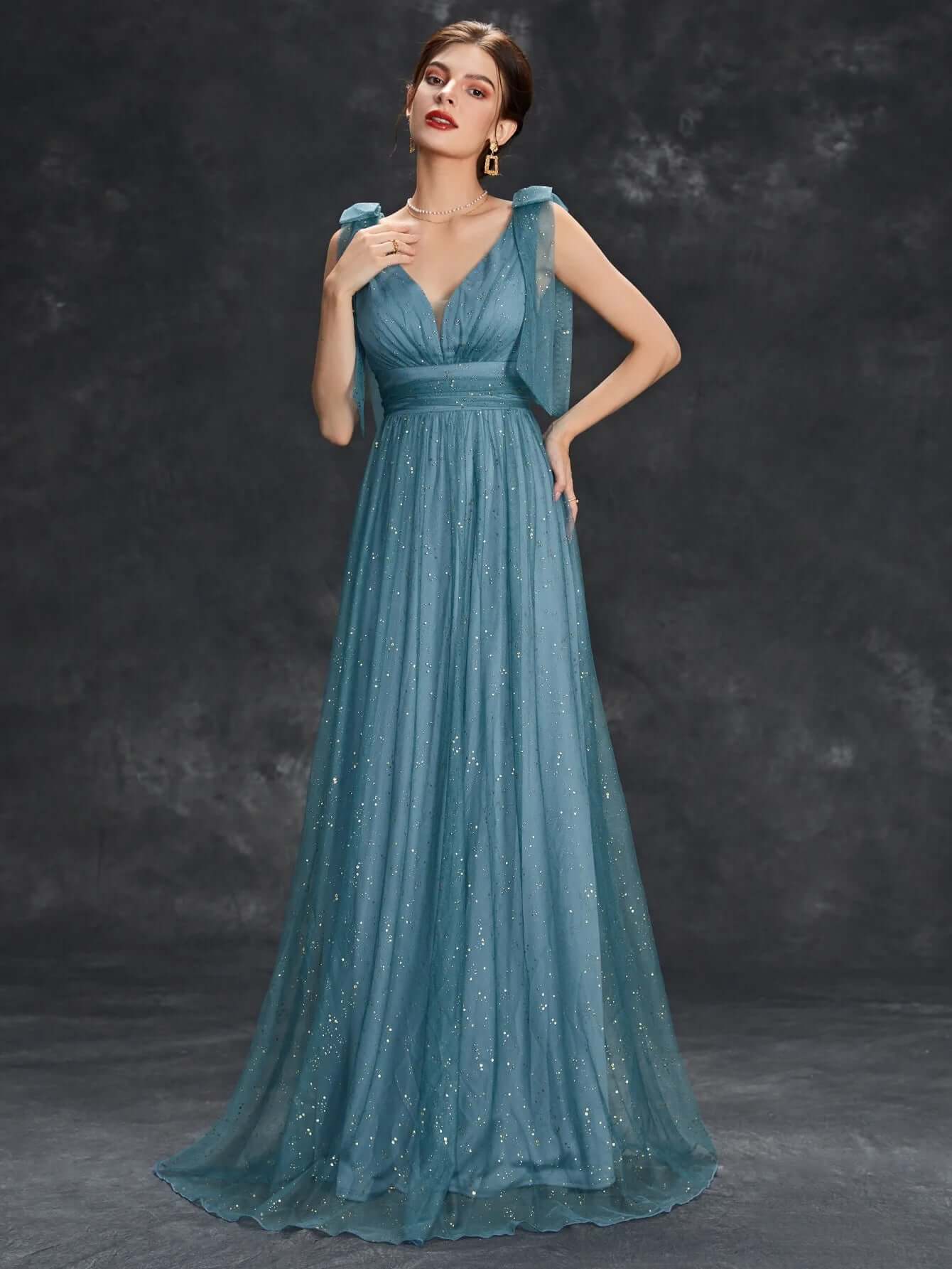 SPARKLY STRAPLESS FORMAL DRESS